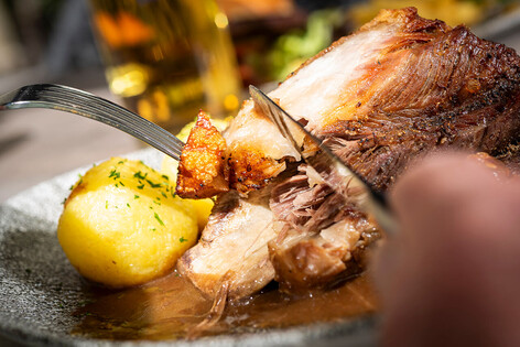 Restaurant-Campers-Biergarten-Schaeuffele-Klos